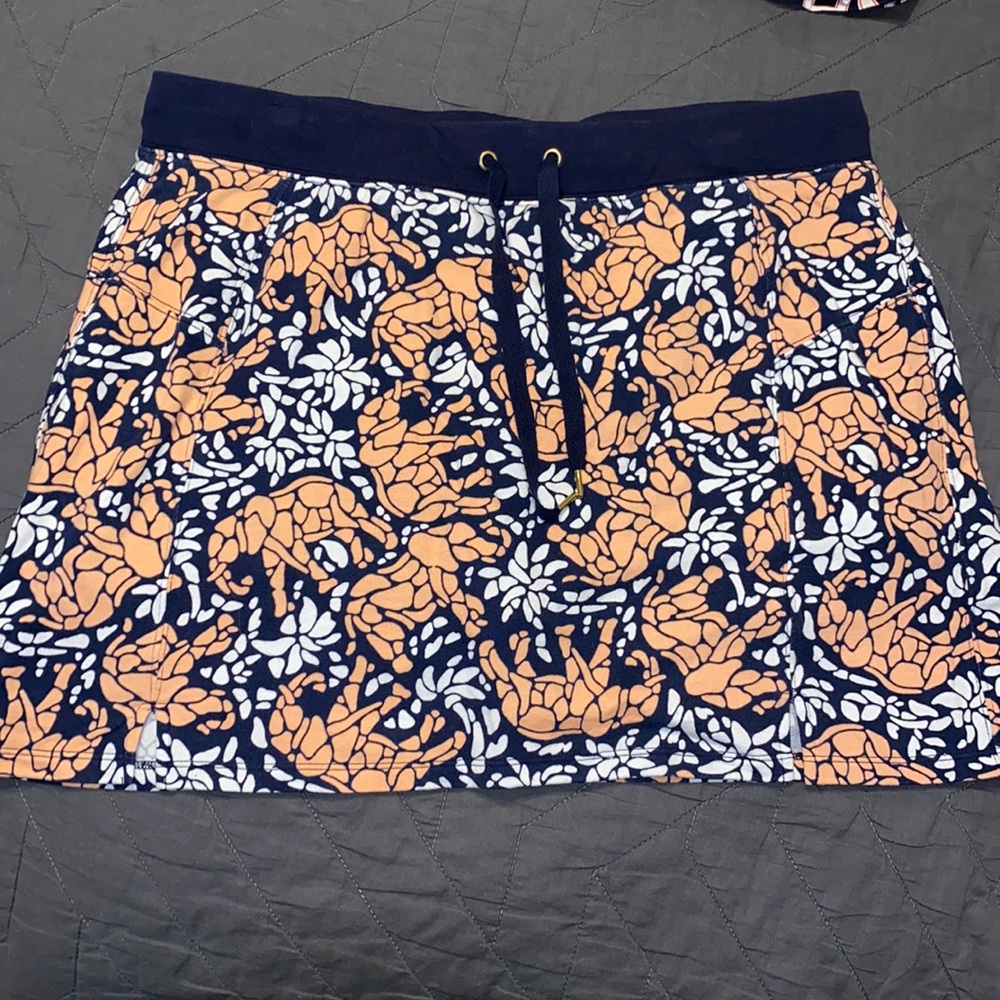Crown & Ivy Skort size large